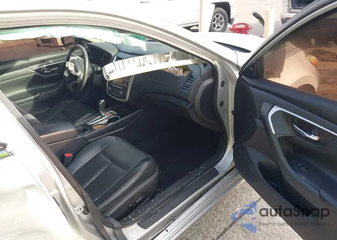 2017 Nissan Altima 2.5 Sl z USA, uszkodzony, nr VIN 1N4AL3AP1HC195714